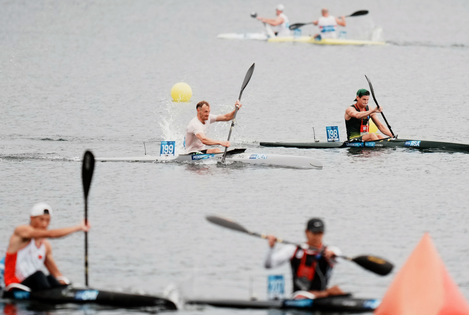 彼泽森, 在比赛中, RW