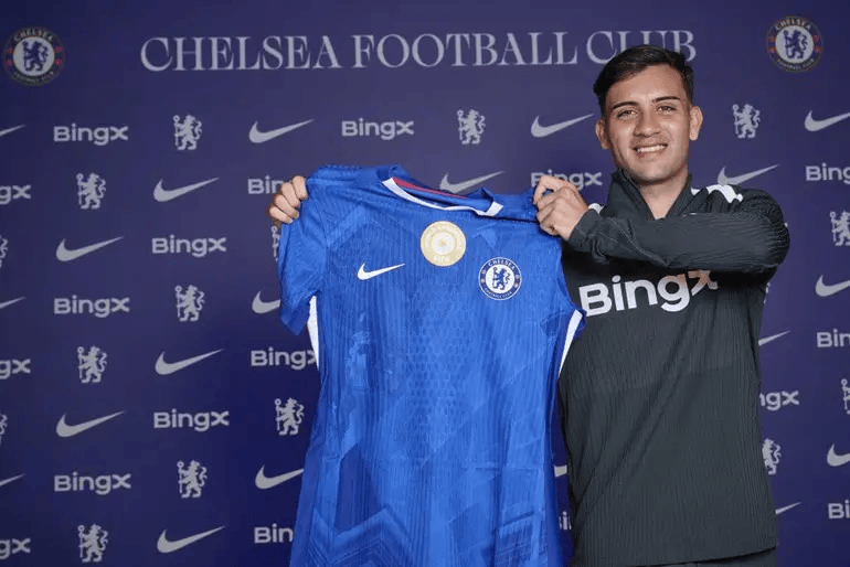 中场球员在, div