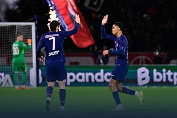 梅开二度并, 了巴黎的战 梅开二度并, 了巴黎的战